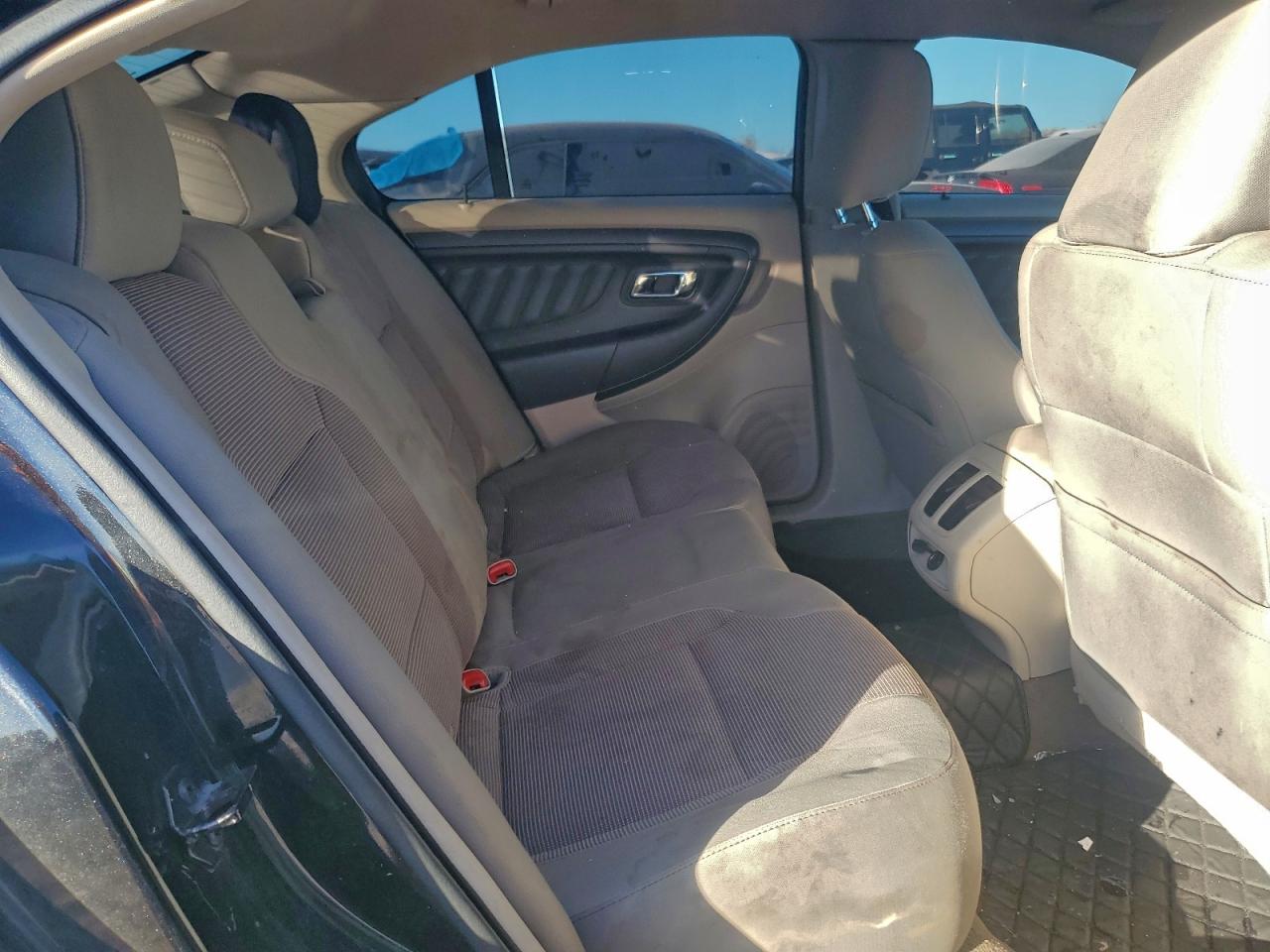 2011 FORD TAURUS SEL photo 19