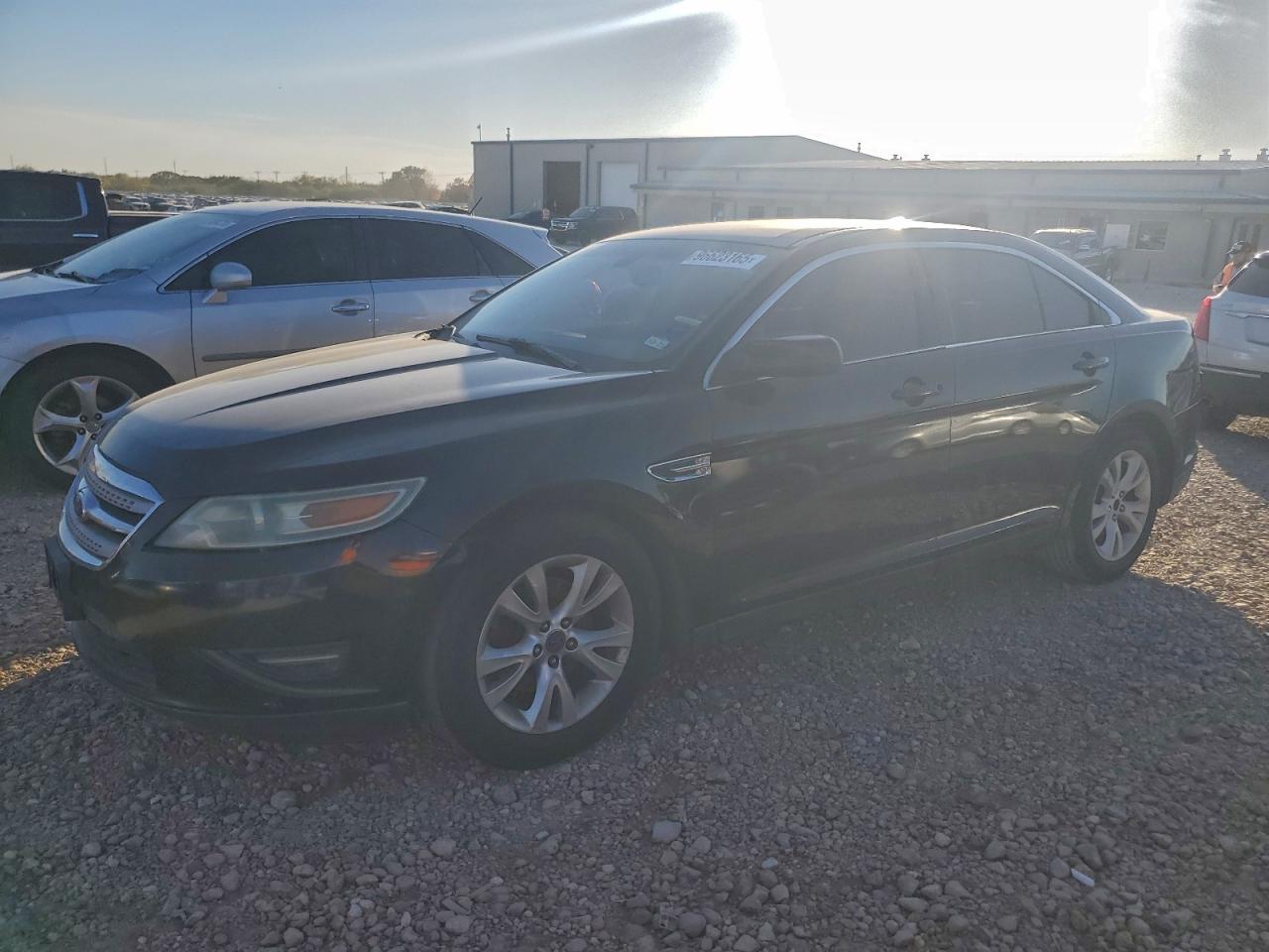 2011 FORD TAURUS