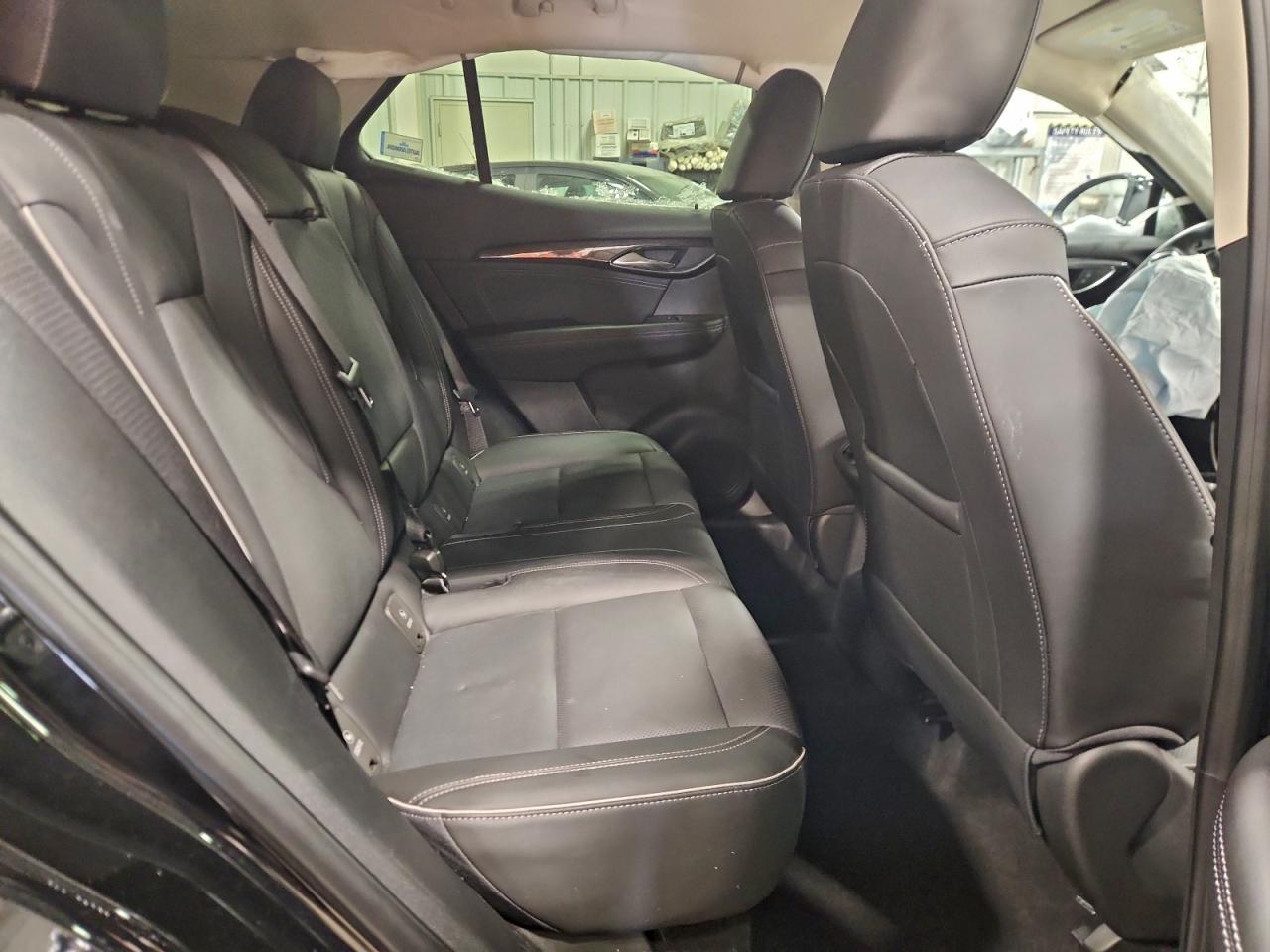 2023 BUICK ENVISION ESSENCE photo 11