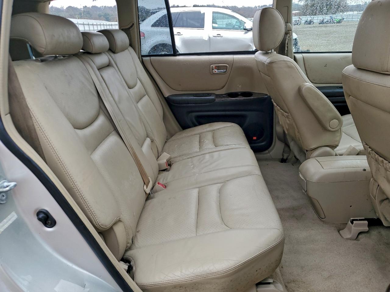 2003 TOYOTA HIGHLANDER LIMITED photo 10