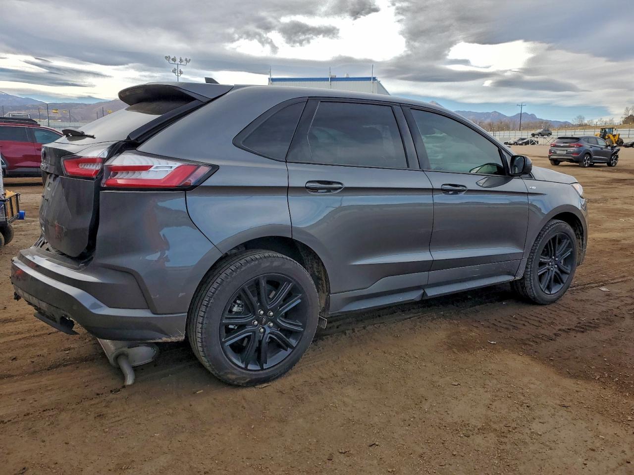 2024 FORD EDGE SEL photo 3