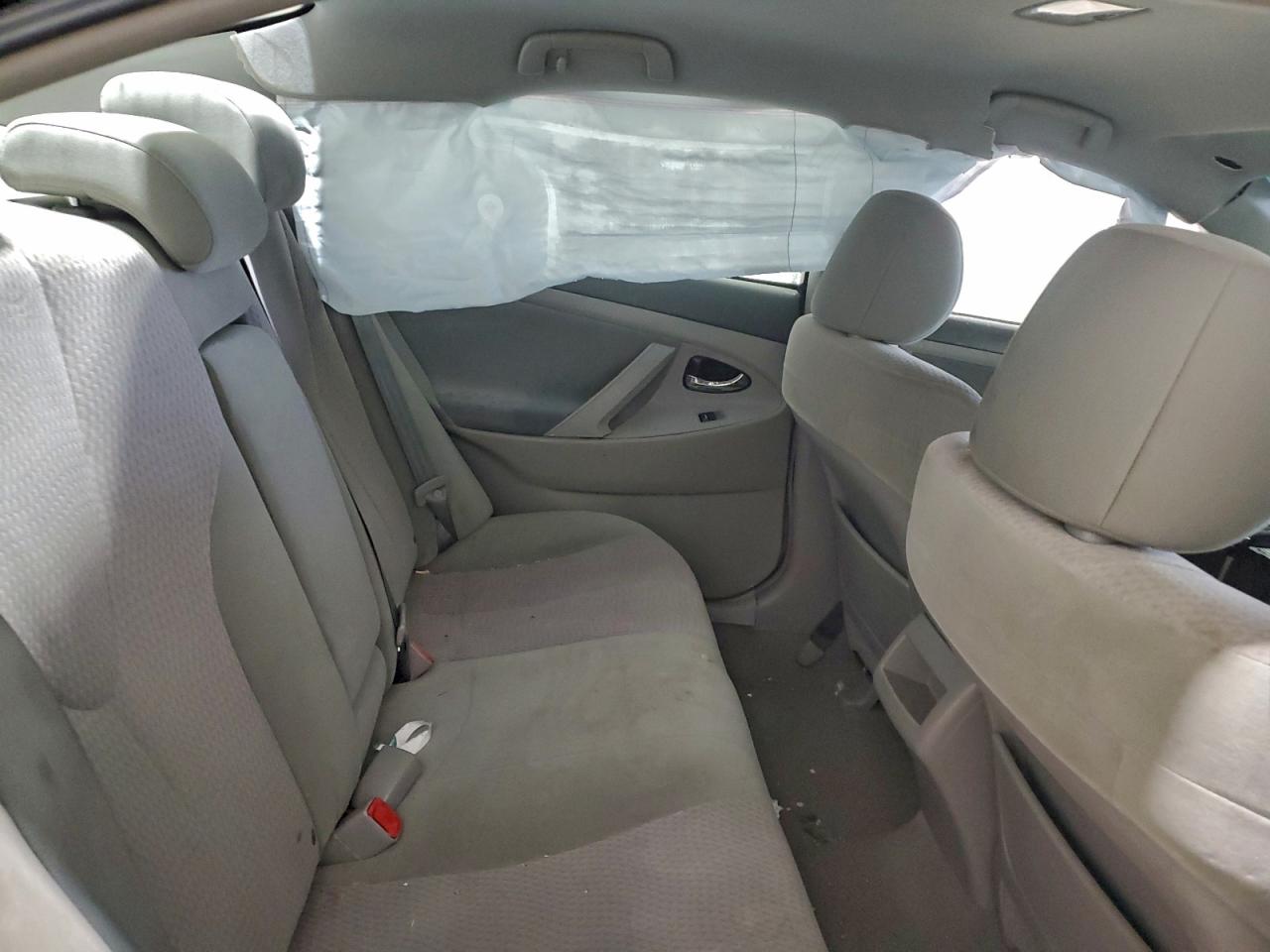 2011 TOYOTA CAMRY BASE photo 10