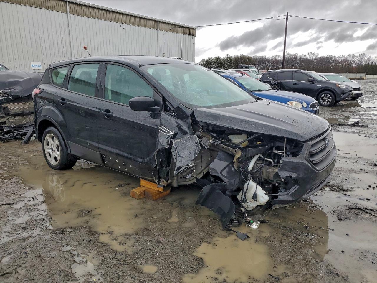 2017 FORD ESCAPE S photo 4