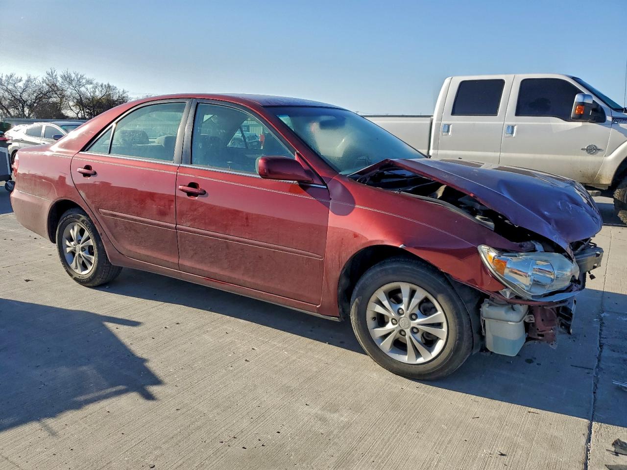 2005 TOYOTA CAMRY LE photo 4