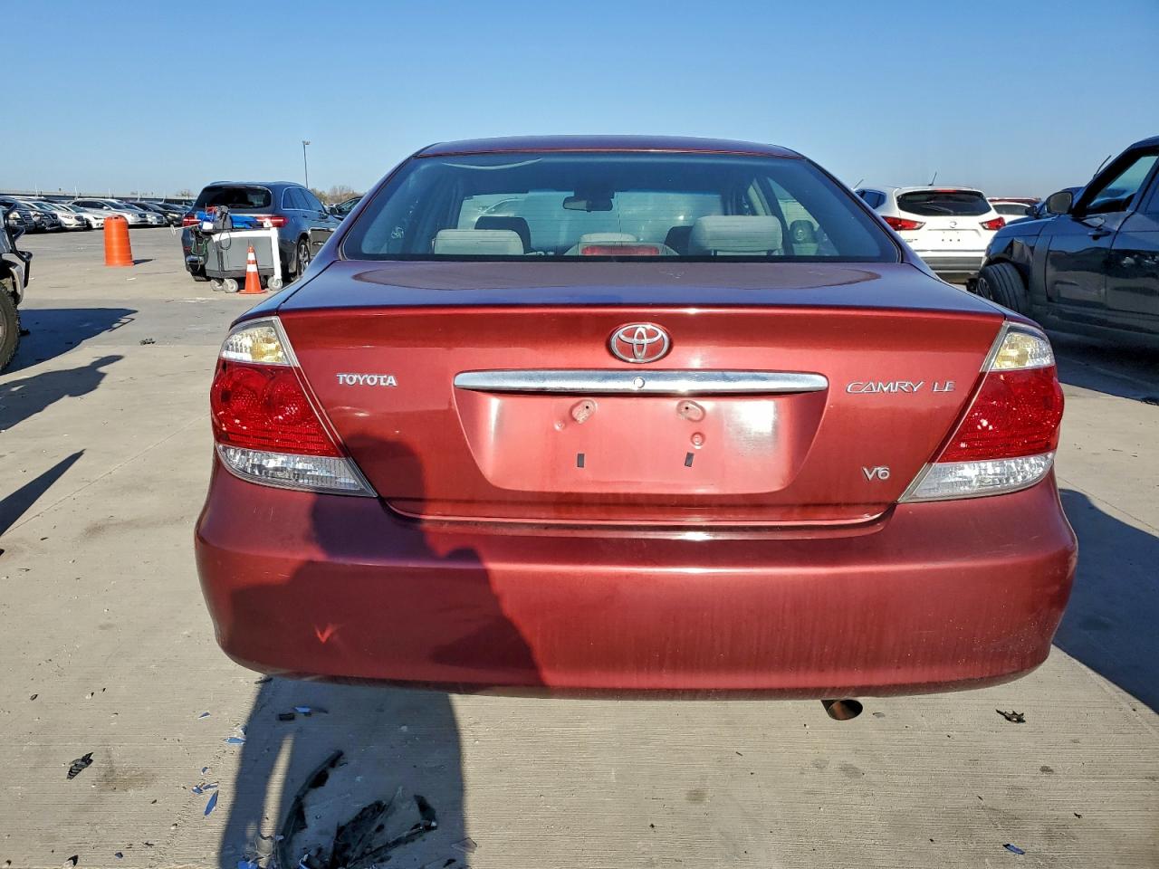 2005 TOYOTA CAMRY LE photo 6
