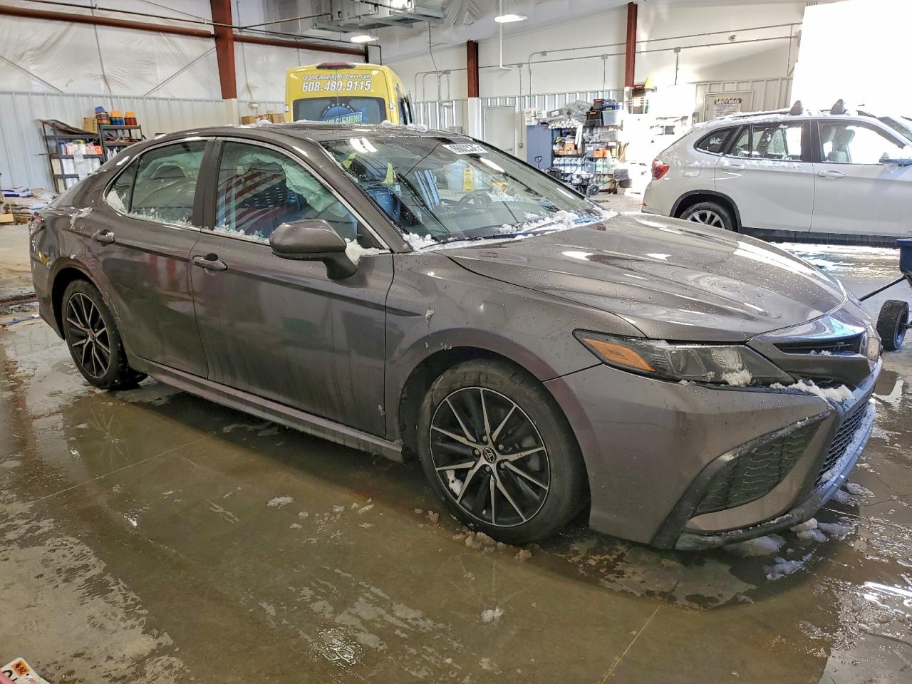 2021 TOYOTA CAMRY SE photo 4