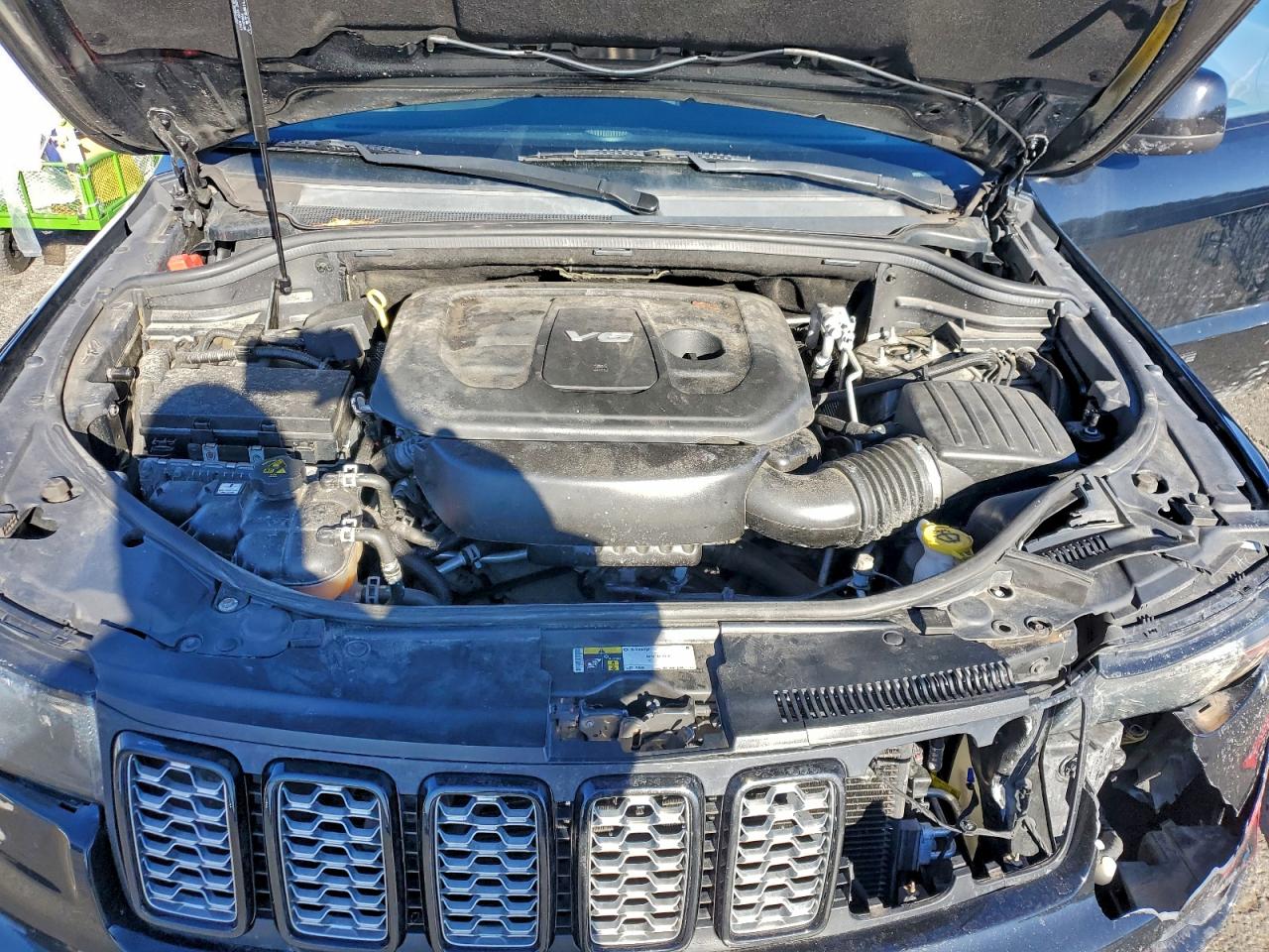2018 JEEP GRAND CHEROKEE LAREDO photo 12