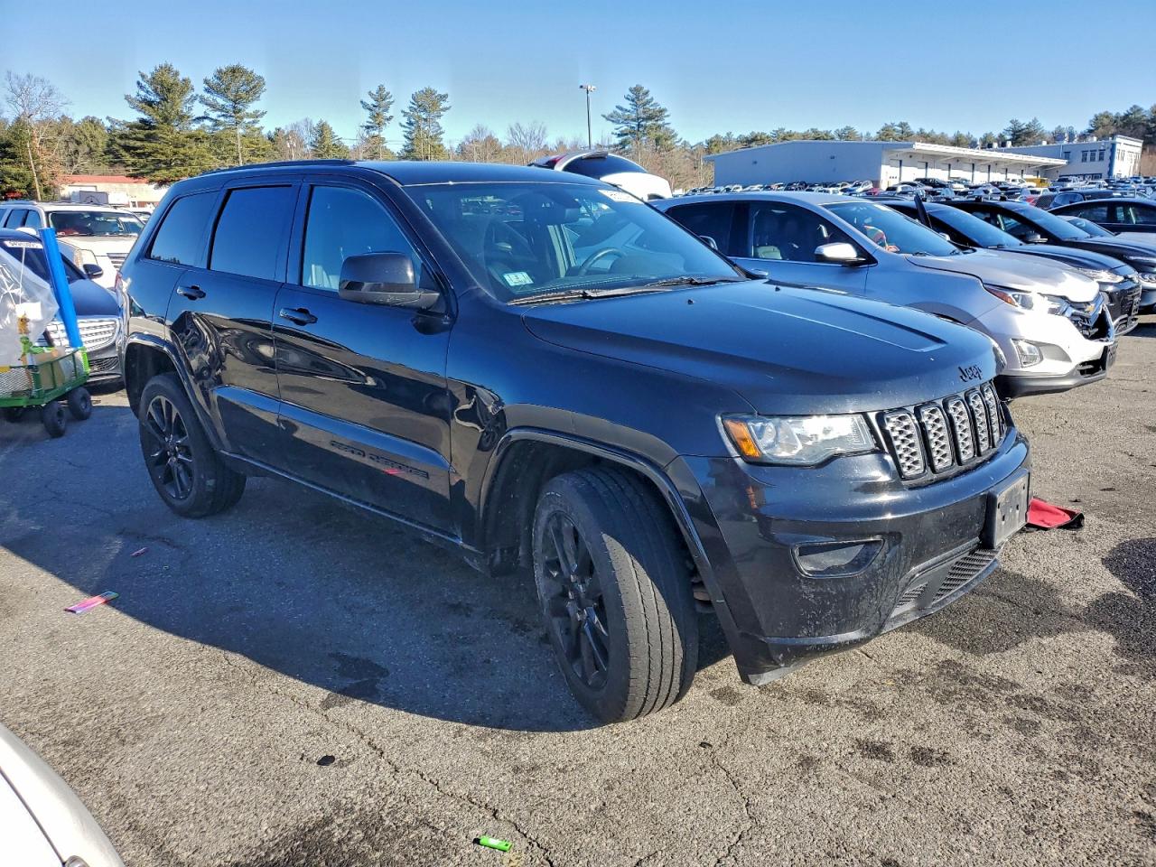 2018 JEEP GRAND CHEROKEE LAREDO photo 4