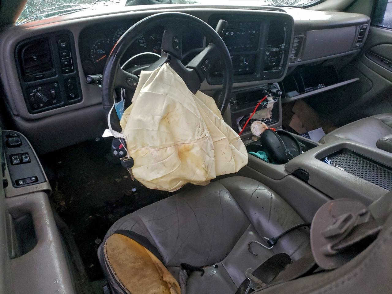 2004 CHEVROLET SILVERADO K1500 photo 8