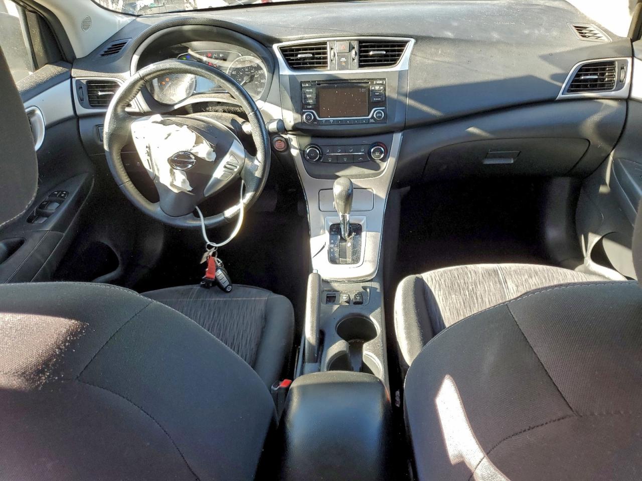 2015 NISSAN SENTRA photo 8