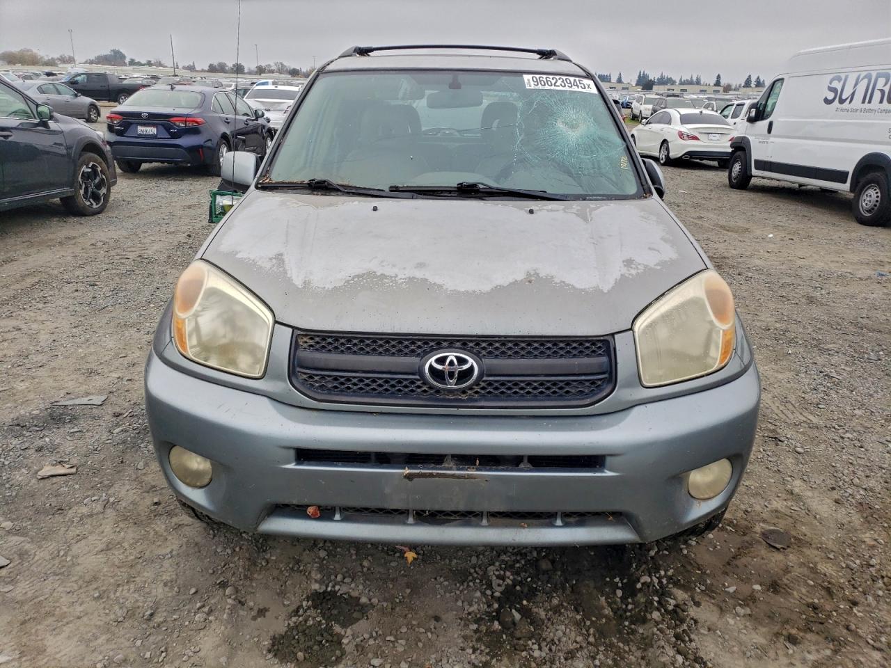 2004 TOYOTA RAV4 photo 5