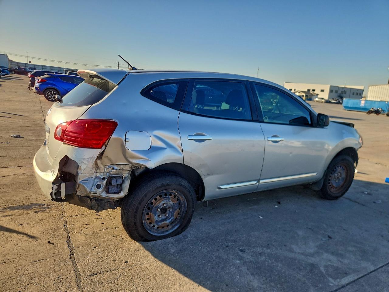 2013 NISSAN ROGUE S photo 3