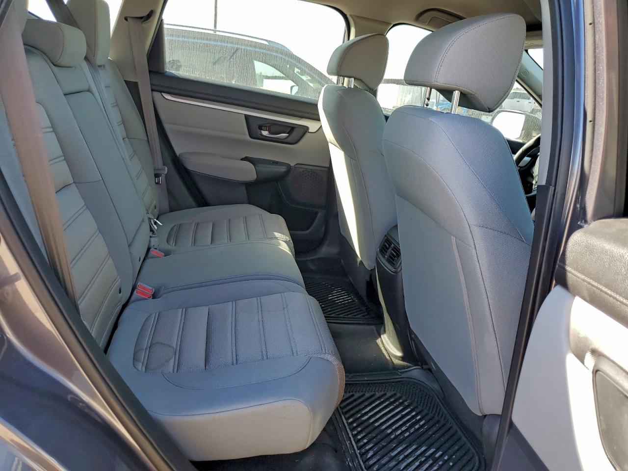 2017 HONDA CR-V LX photo 10