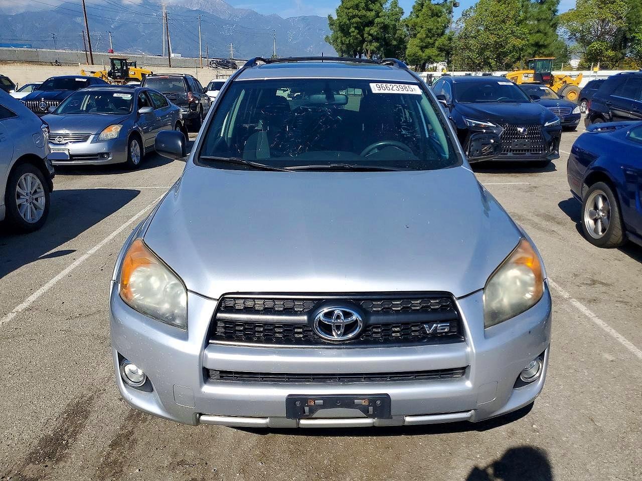2009 TOYOTA RAV4 SPORT photo 5