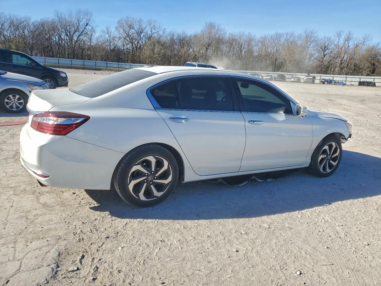 2017 HONDA ACCORD EXL photo 3
