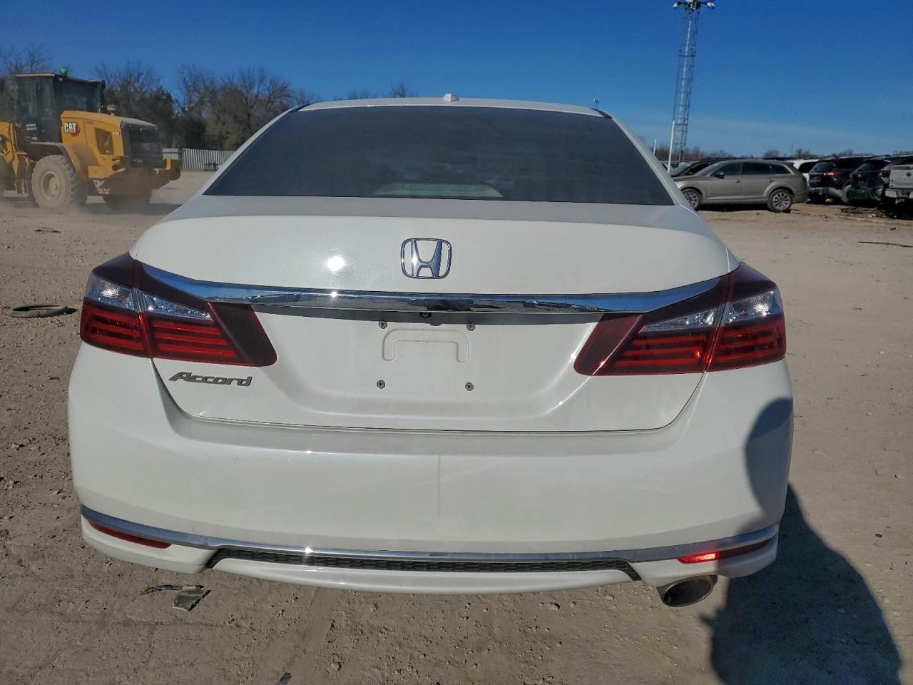 2017 HONDA ACCORD EXL photo 6
