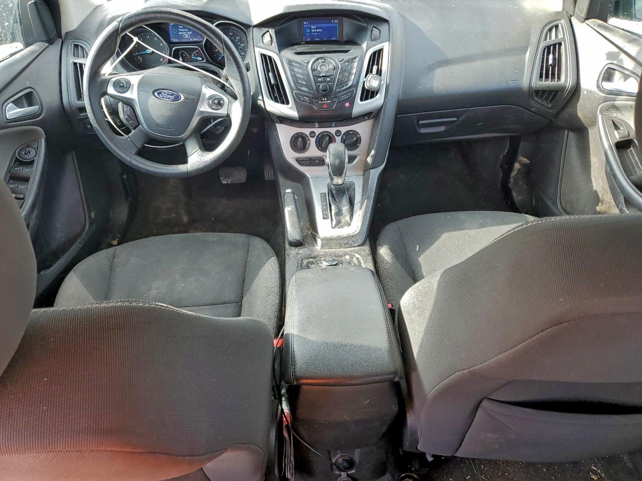 2014 FORD FOCUS SE photo 8