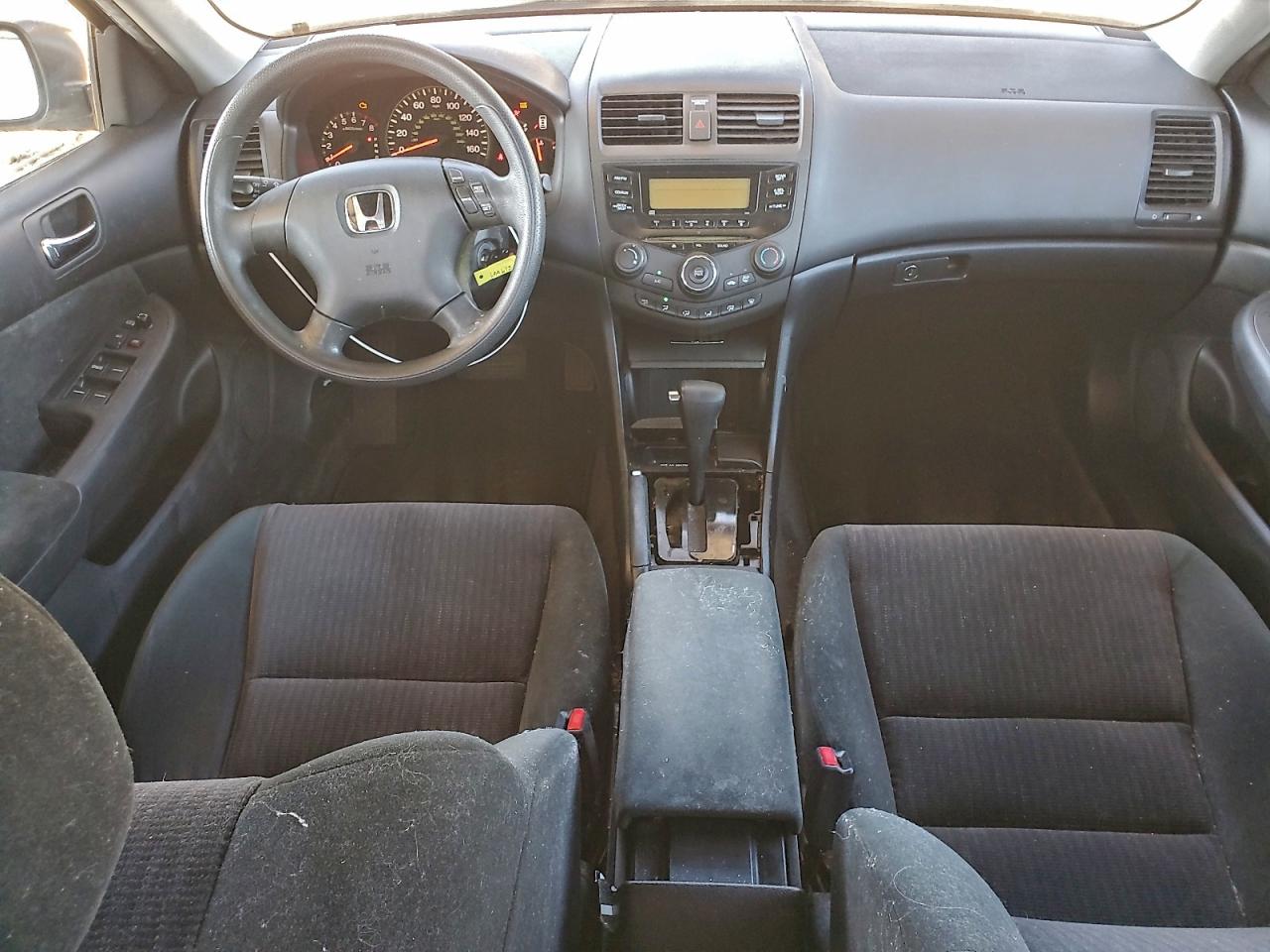 2004 HONDA ACCORD LX photo 8