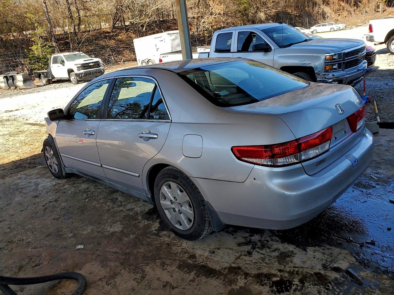 2004 HONDA ACCORD LX photo 2