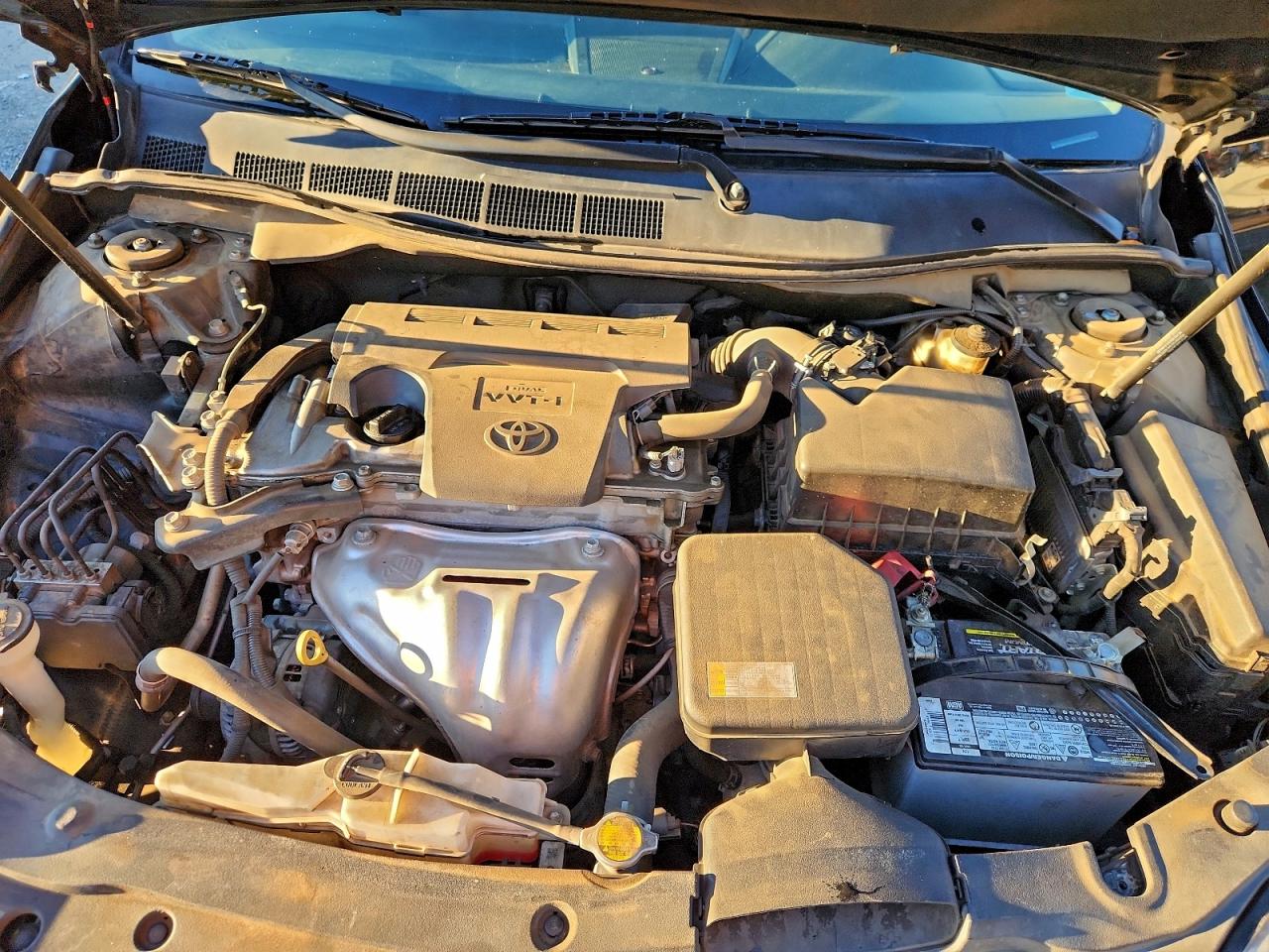 2016 TOYOTA CAMRY LE photo 11