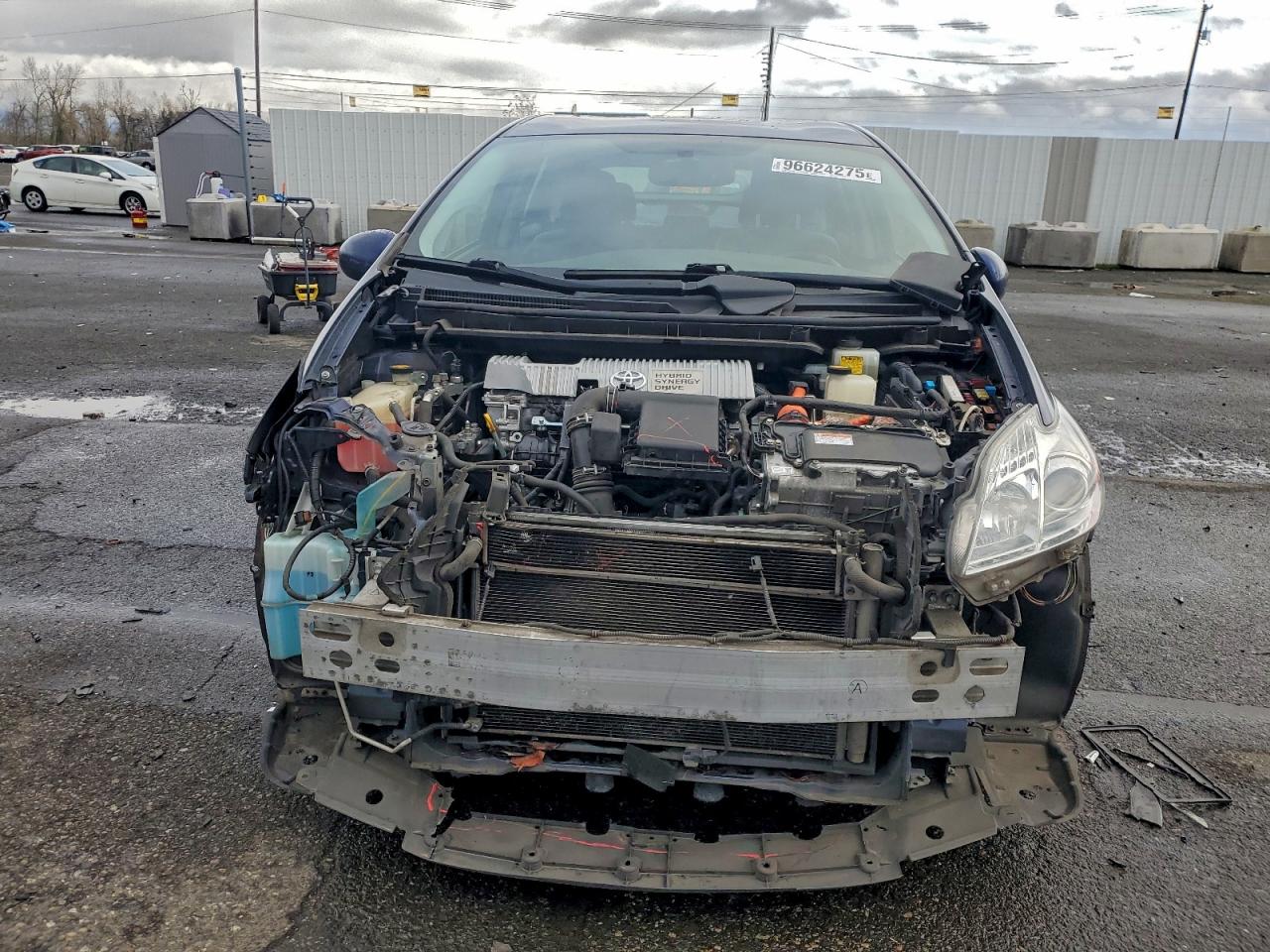 2013 TOYOTA PRIUS photo 5