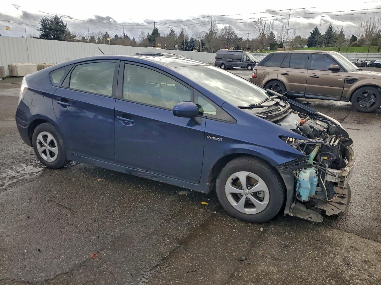 2013 TOYOTA PRIUS photo 4