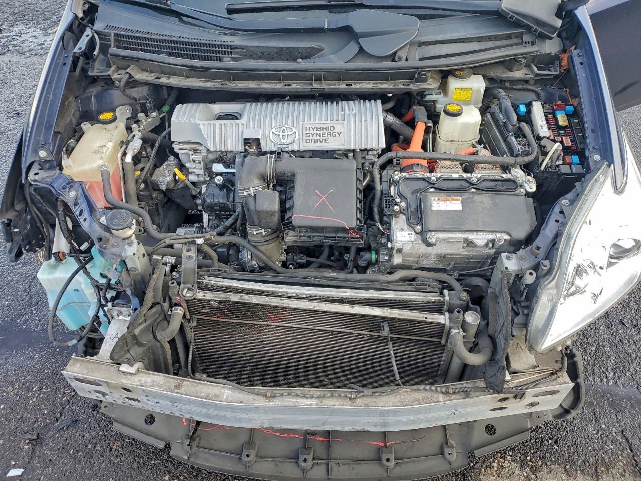 2013 TOYOTA PRIUS photo 11