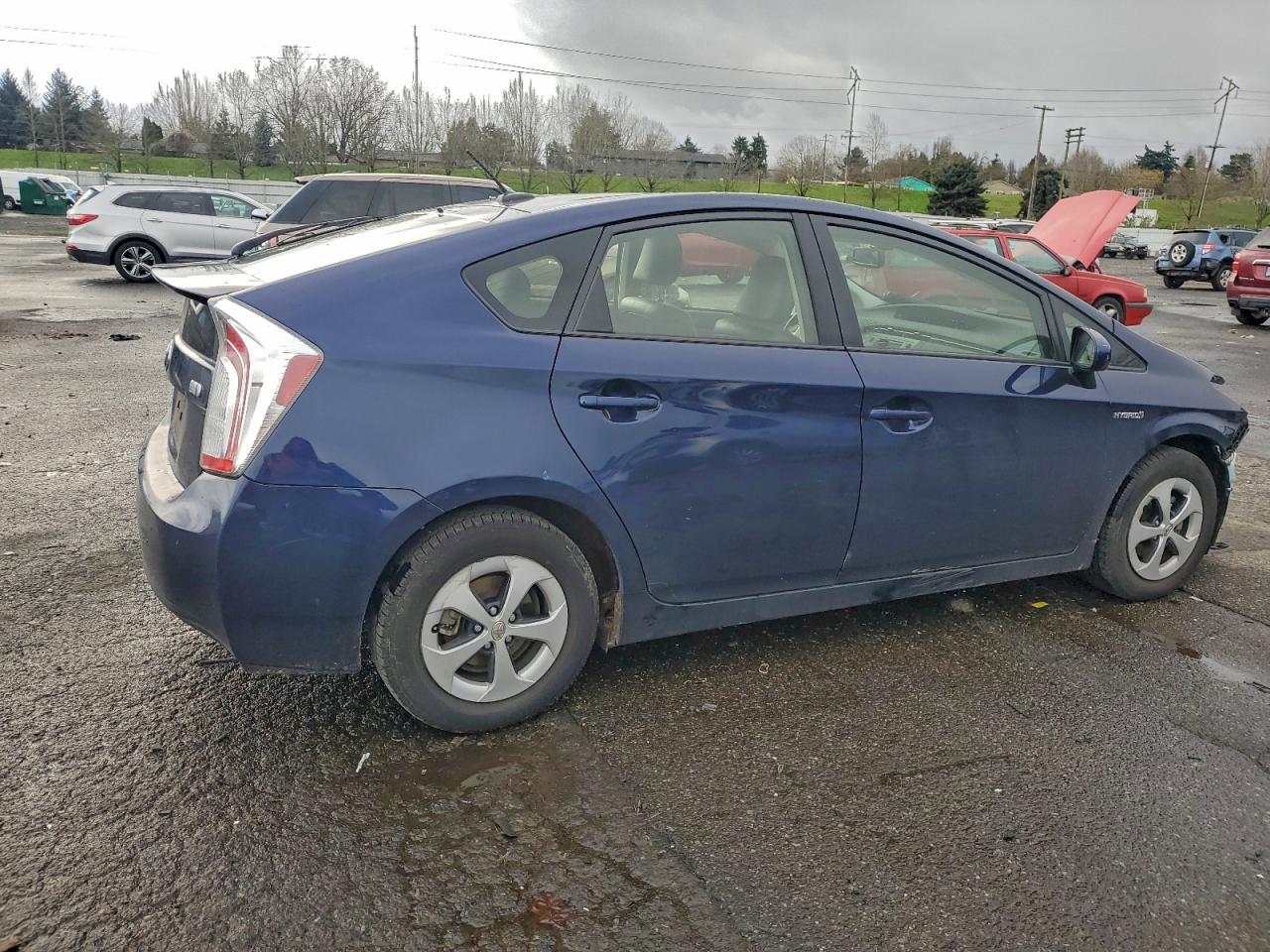 2013 TOYOTA PRIUS photo 3