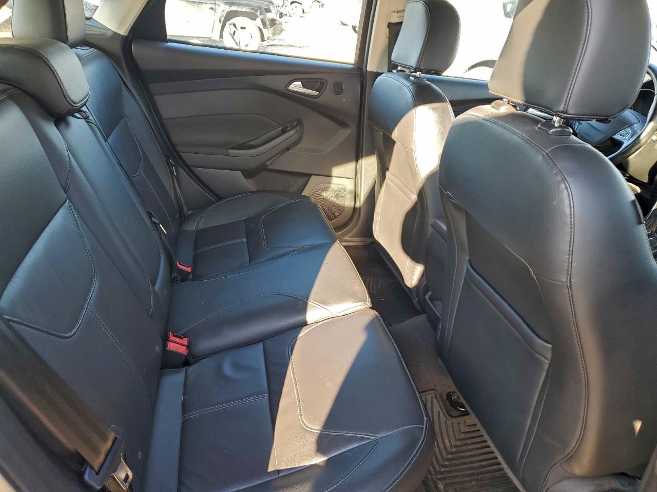 2017 FORD FOCUS TITANIUM photo 10