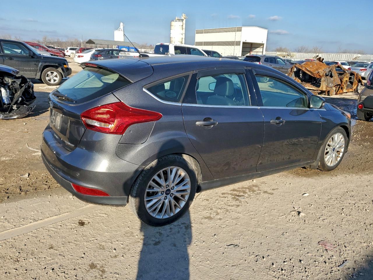 2017 FORD FOCUS TITANIUM photo 3