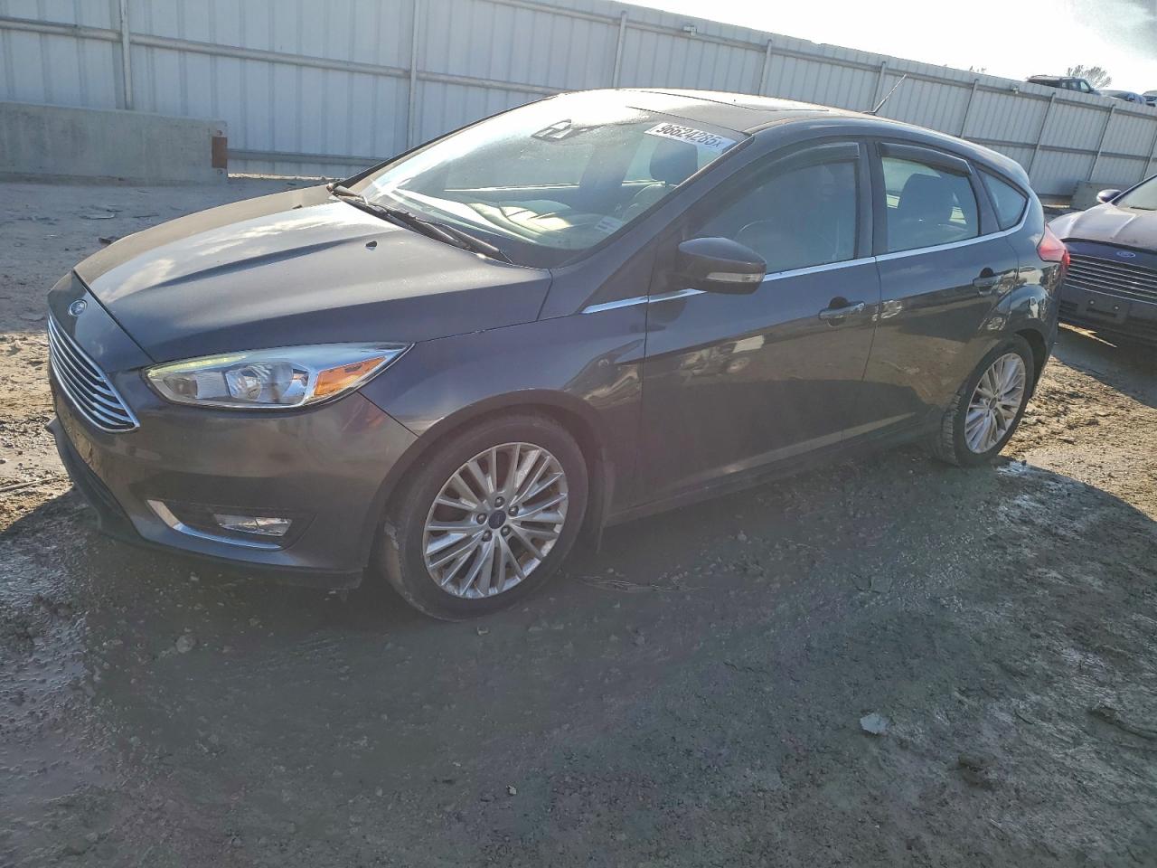 2017 FORD FOCUS TITANIUM — MINOR DENT/SCRATCHES damage — photo 1