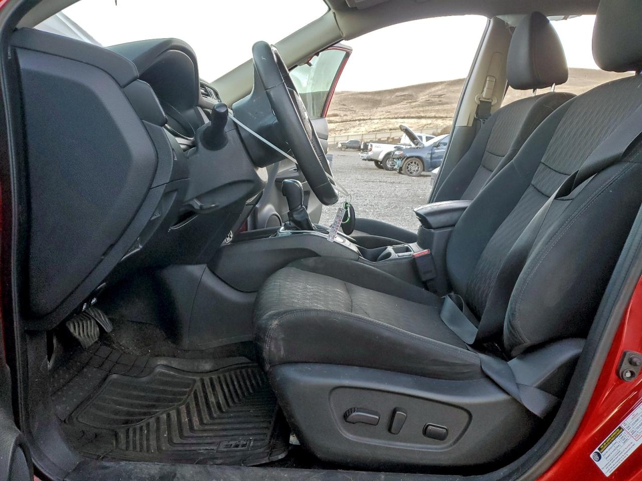 2017 NISSAN ROGUE SV photo 7