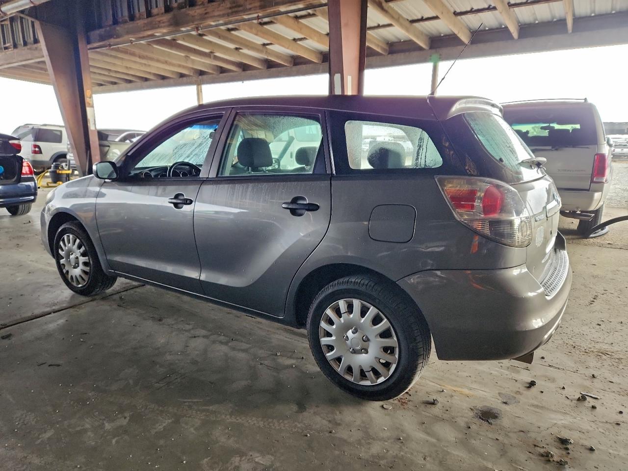 2007 TOYOTA COROLLA MATRIX XR photo 2