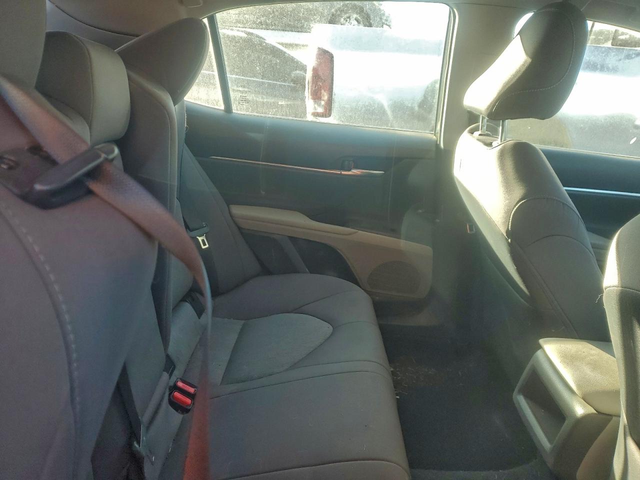 2024 TOYOTA CAMRY LE photo 10