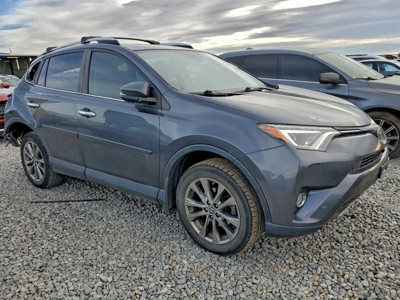 2017 TOYOTA RAV4 LIMITED photo 4
