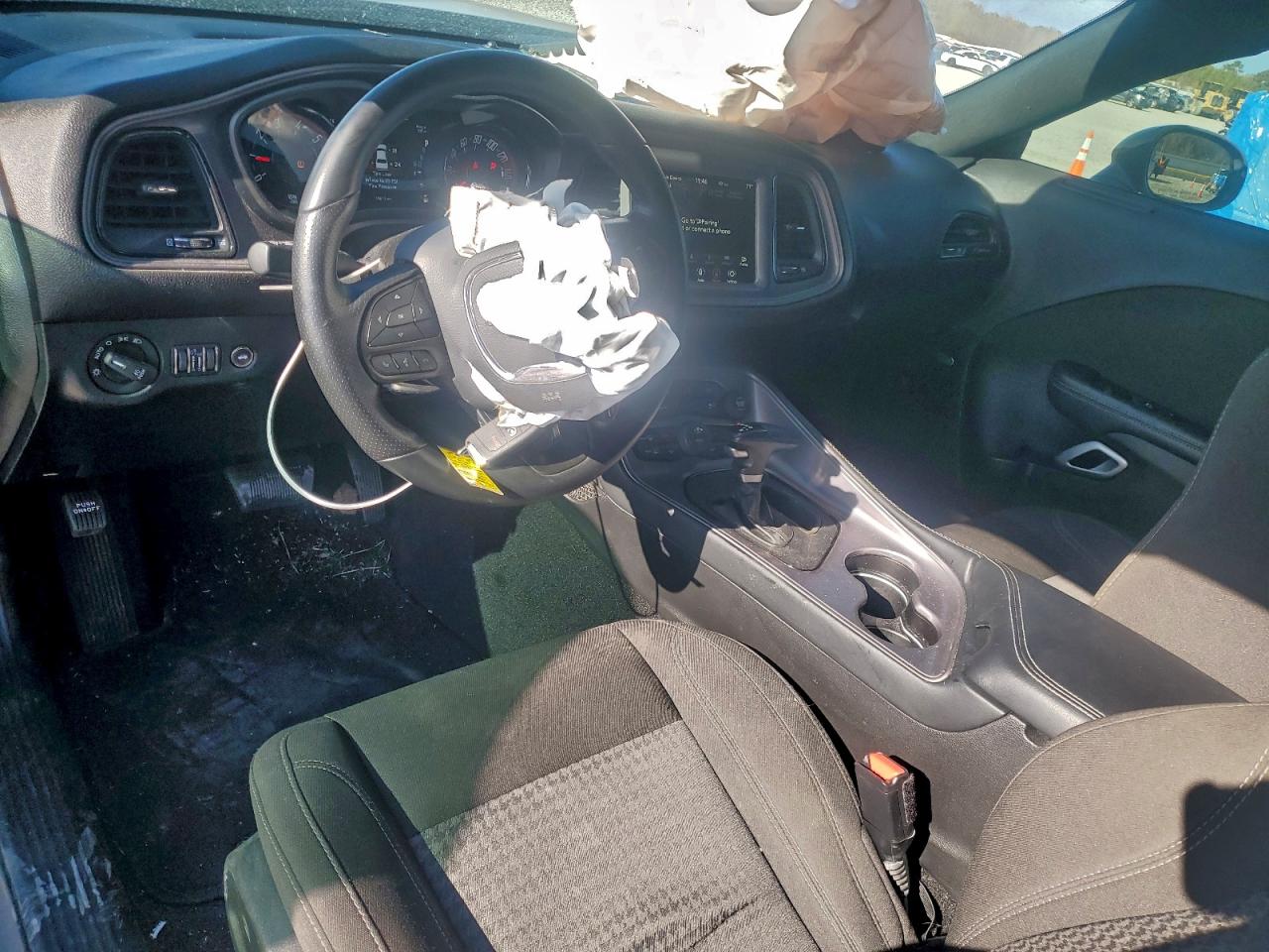 2023 DODGE CHALLENGER SXT photo 8