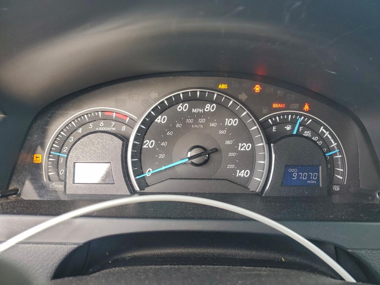 2014 TOYOTA CAMRY L photo 9