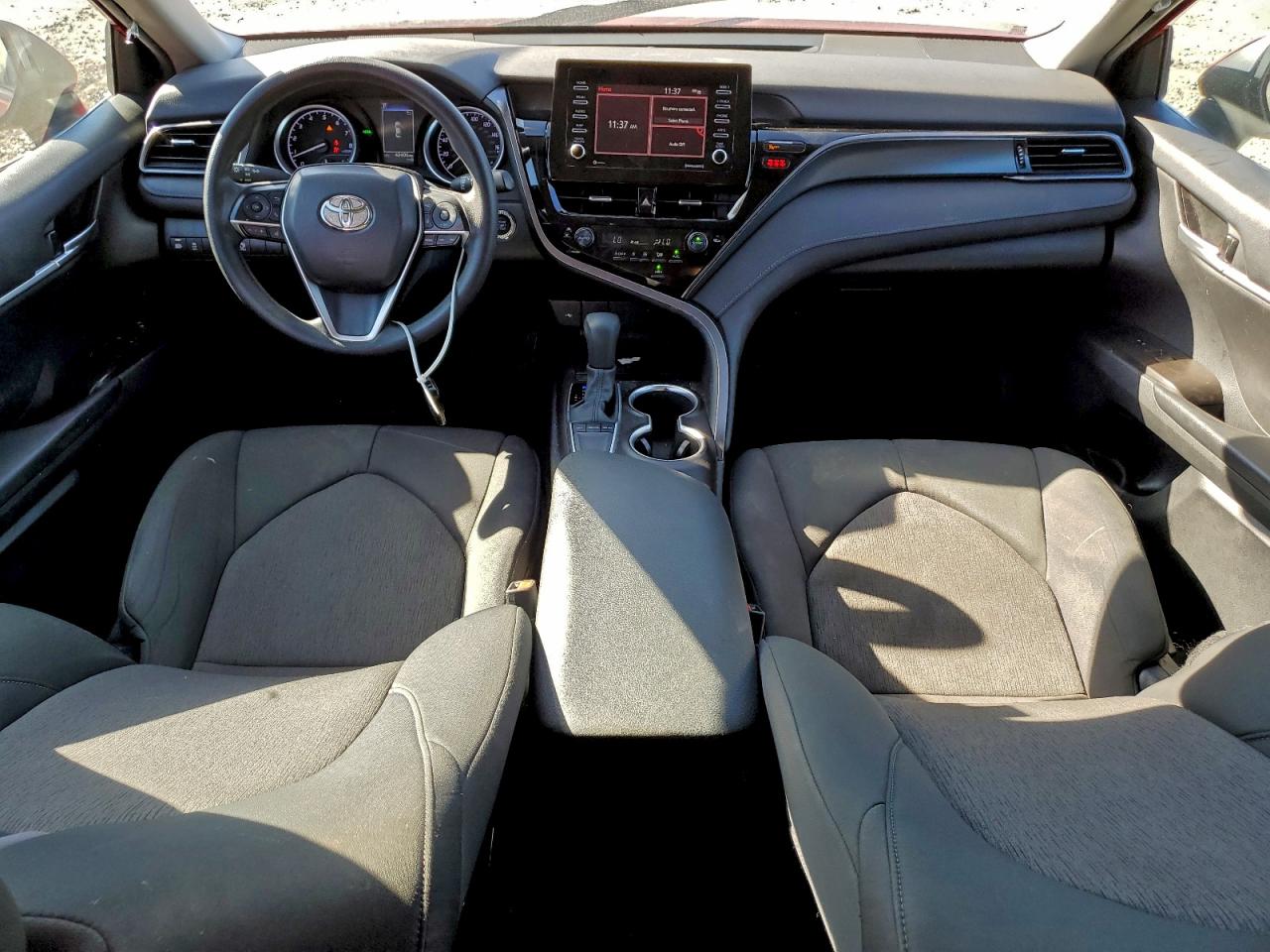 2023 TOYOTA CAMRY LE photo 8