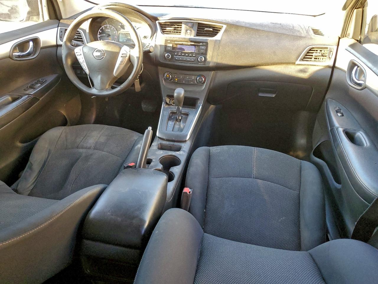 2016 NISSAN SENTRA S photo 8