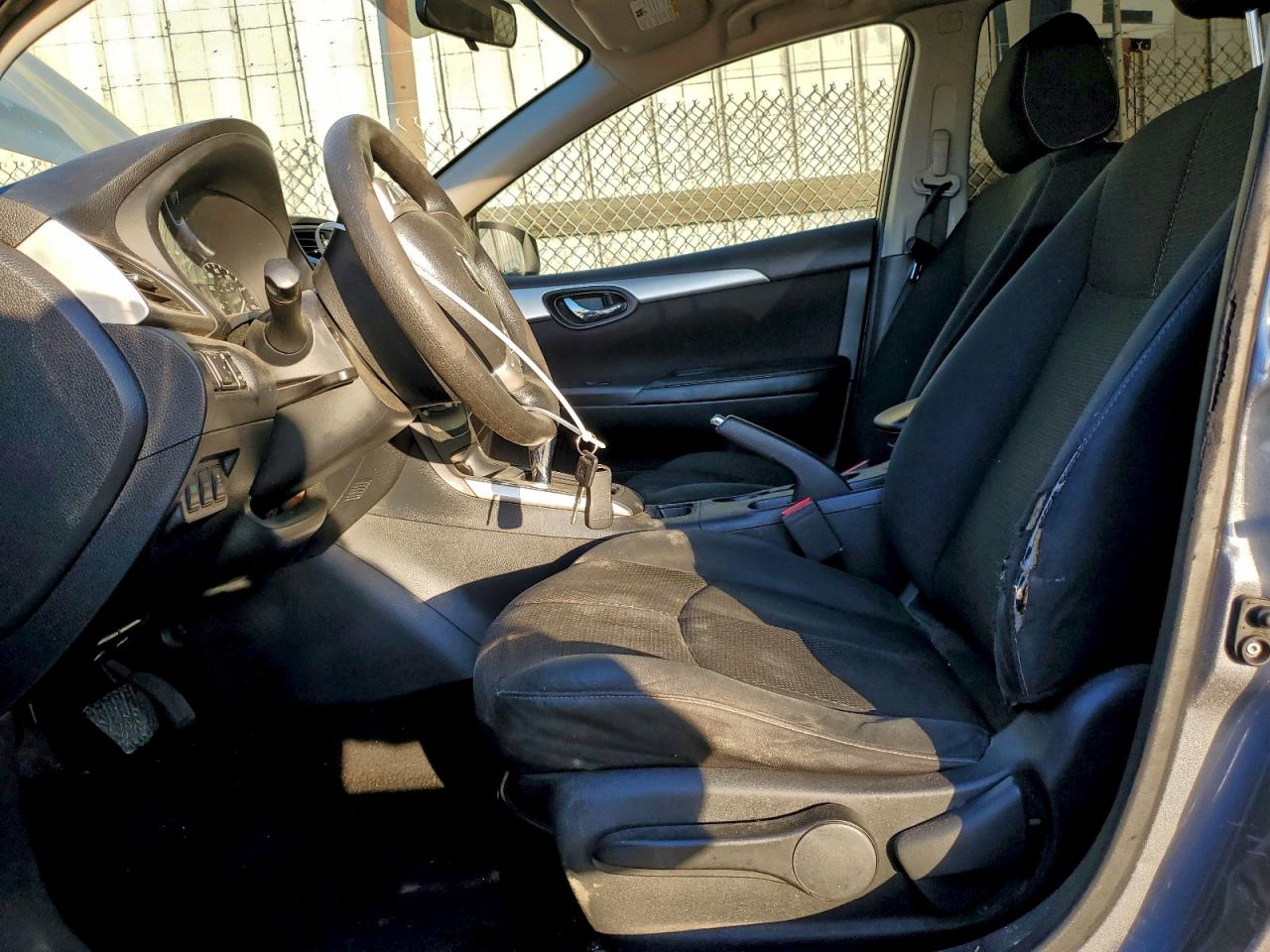 2016 NISSAN SENTRA S photo 7