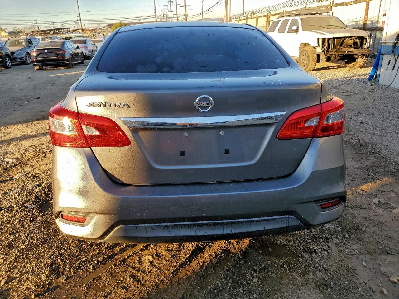 2016 NISSAN SENTRA S photo 6