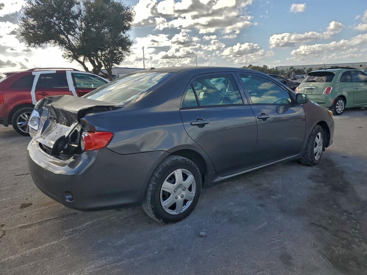 2010 TOYOTA COROLLA BASE photo 3