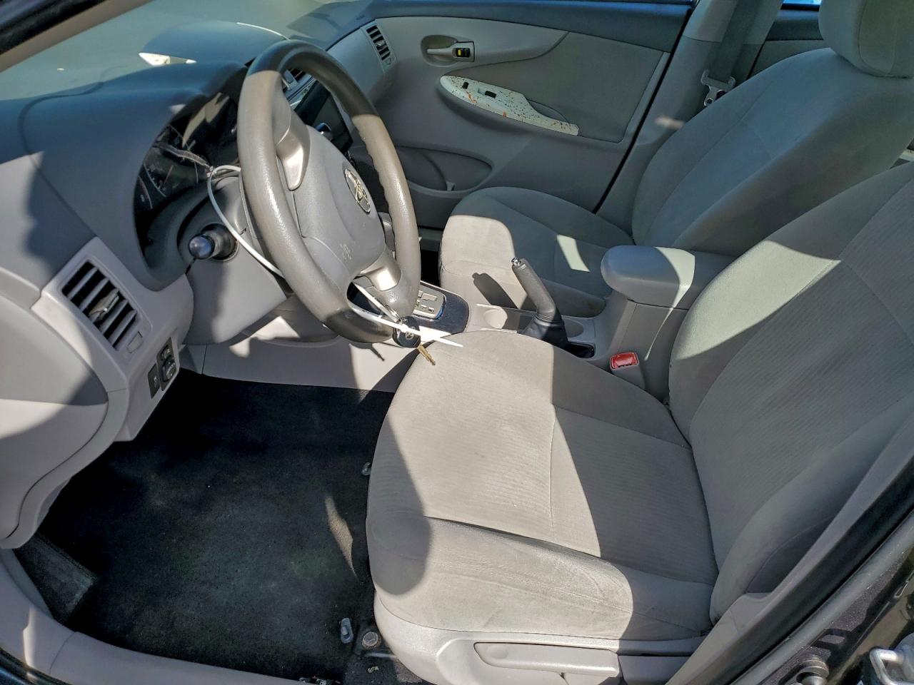 2010 TOYOTA COROLLA BASE photo 7