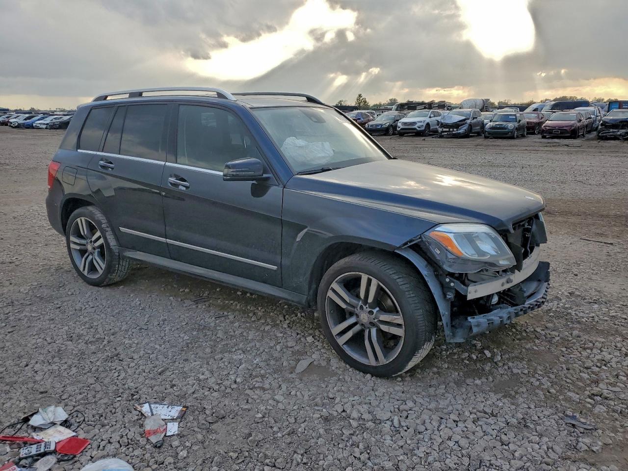 2015 MERCEDES-BENZ GLK 350 photo 4