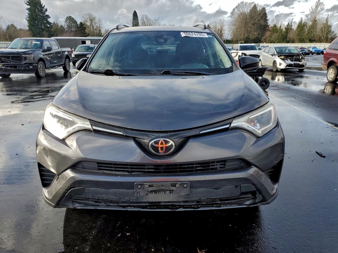 2017 TOYOTA RAV4 LE photo 5