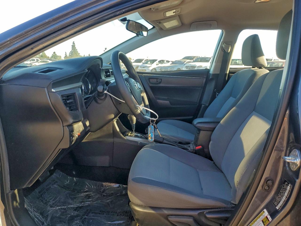2016 TOYOTA COROLLA L photo 7
