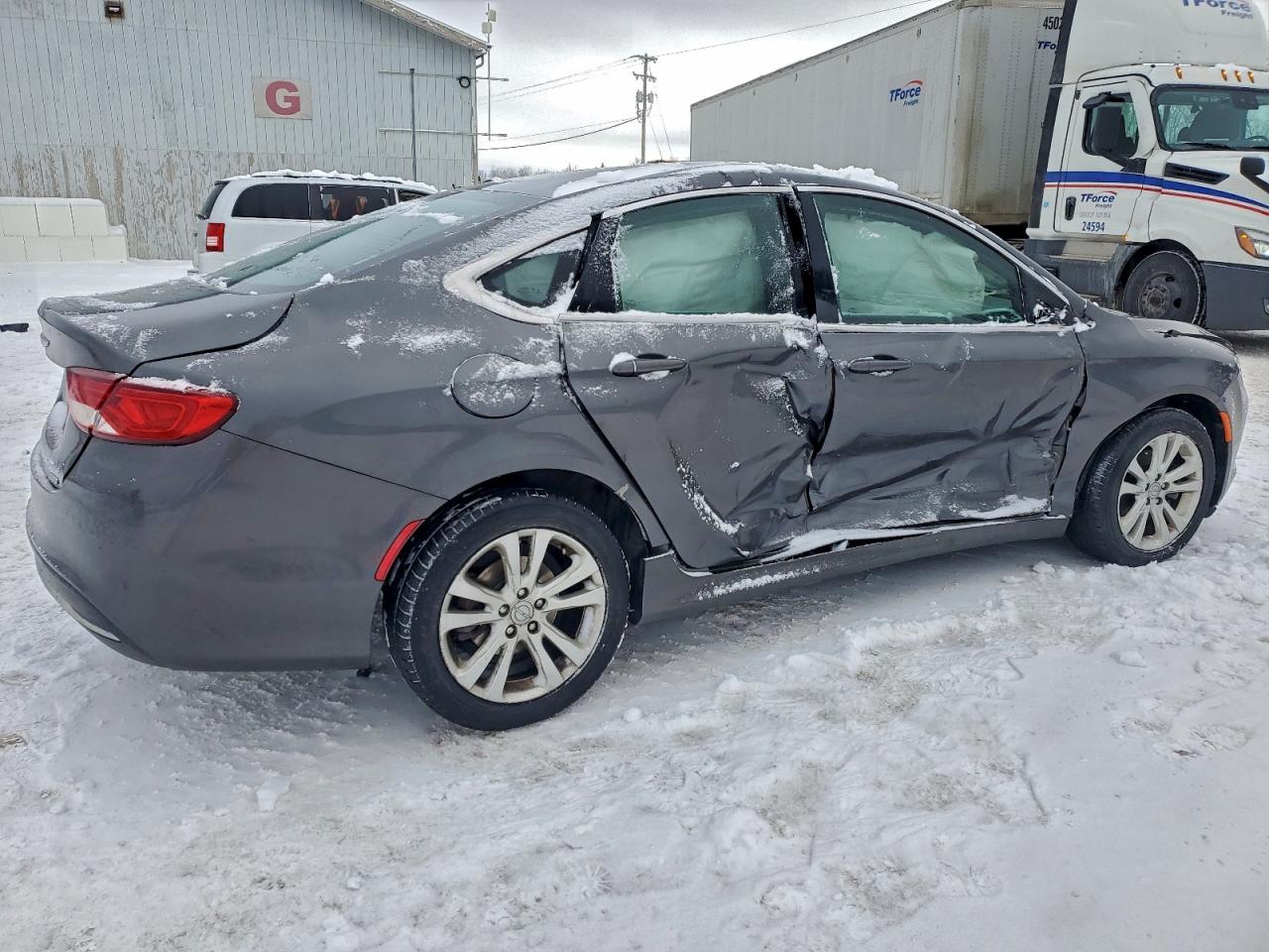 2015 CHRYSLER 200 LIMITED photo 3