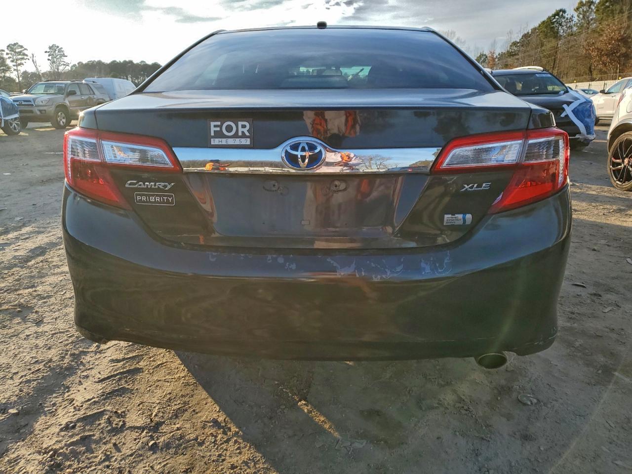 2012 TOYOTA CAMRY HYBRID photo 6