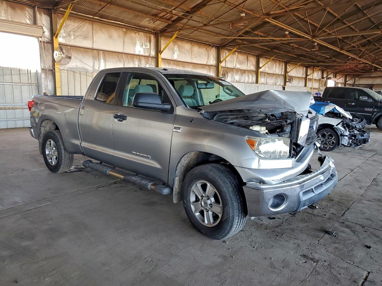 2010 TOYOTA TUNDRA DOUBLE CAB SR5 photo 4