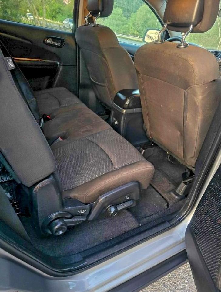 2017 DODGE JOURNEY SE photo 6